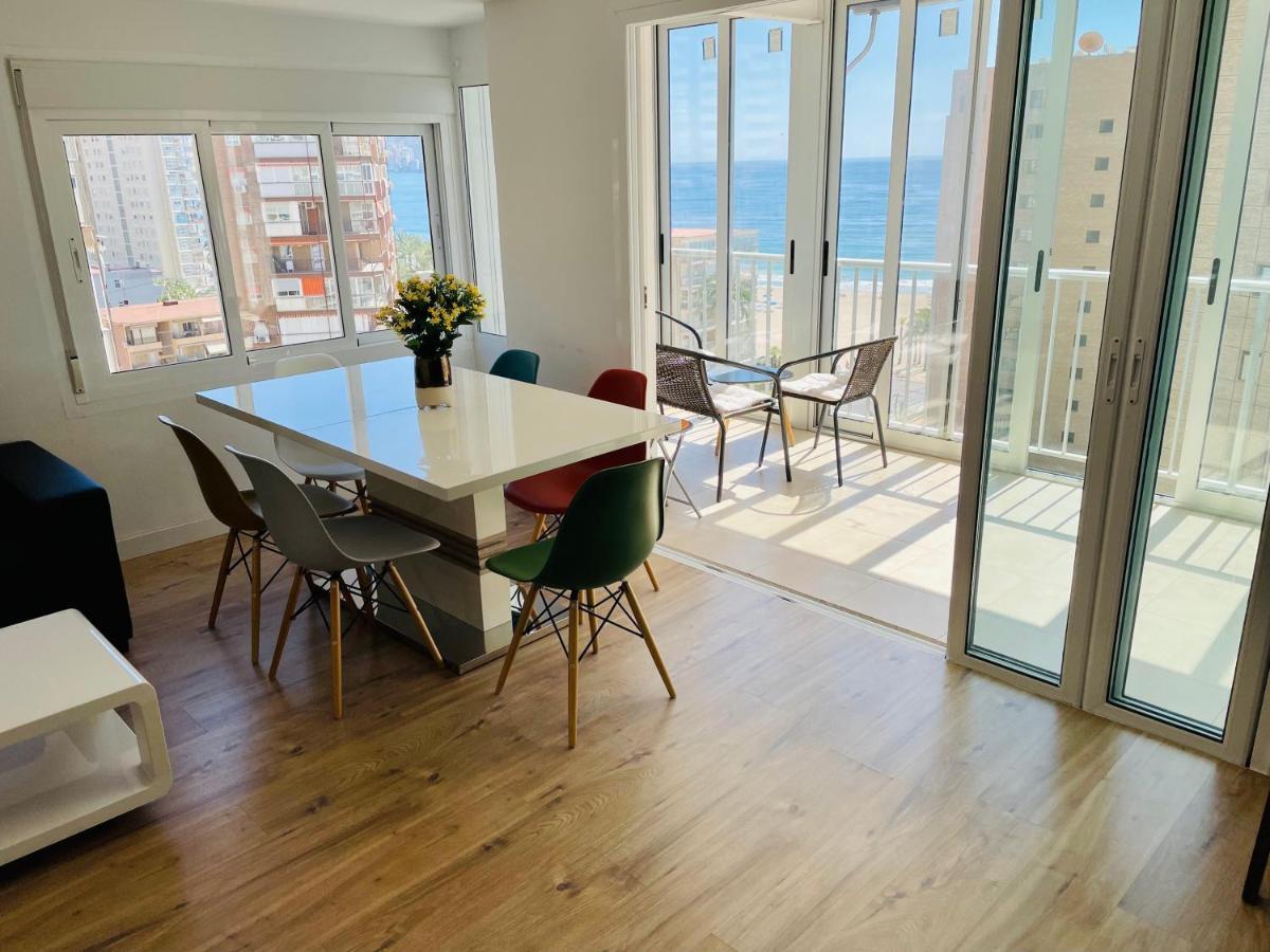 Martina Maria Beach Benidorm Luaran gambar